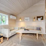 2 Bedroom Cozy In * Hovborg